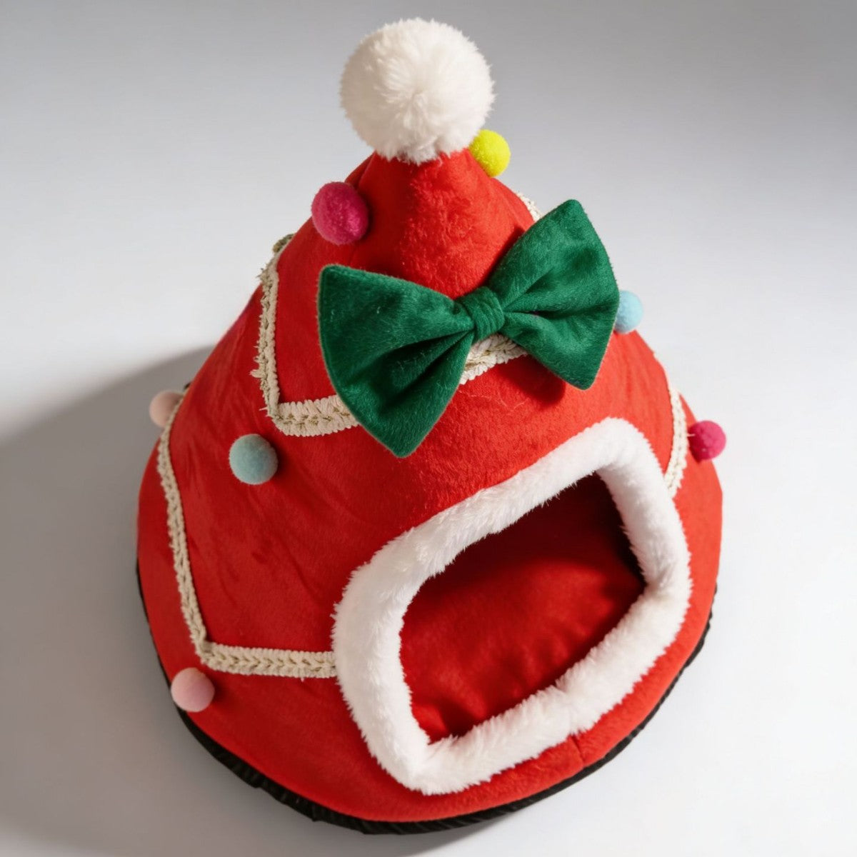 Christmas Tree Pet Nest with Bow