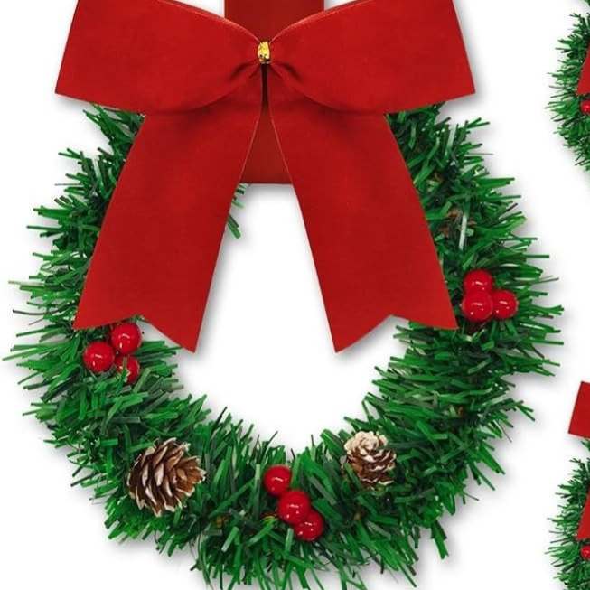 Christmas Decoration Wreath with Berries