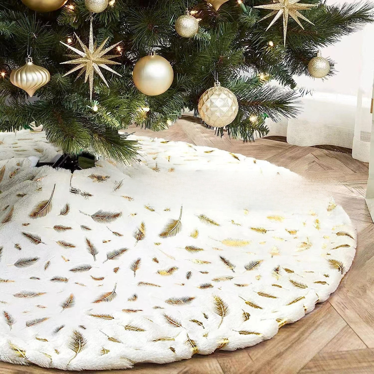 Plush Christmas Tree Skirt