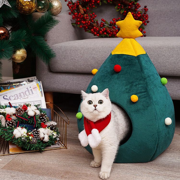 Enclosed Christmas Tree Pet House with Removable Cushion