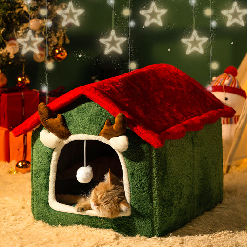 Christmas Reindeer Pet House