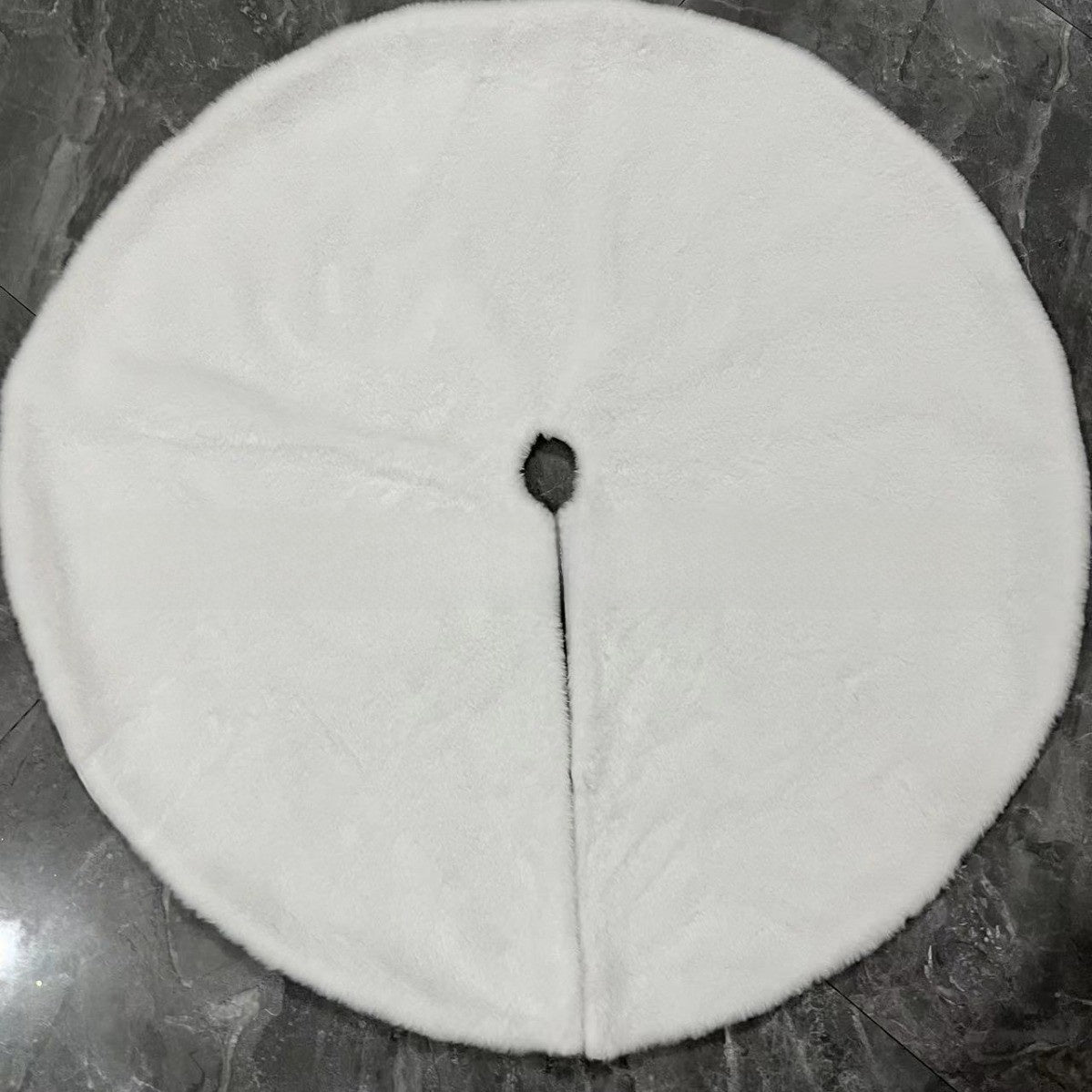 Plush Christmas Tree Skirt