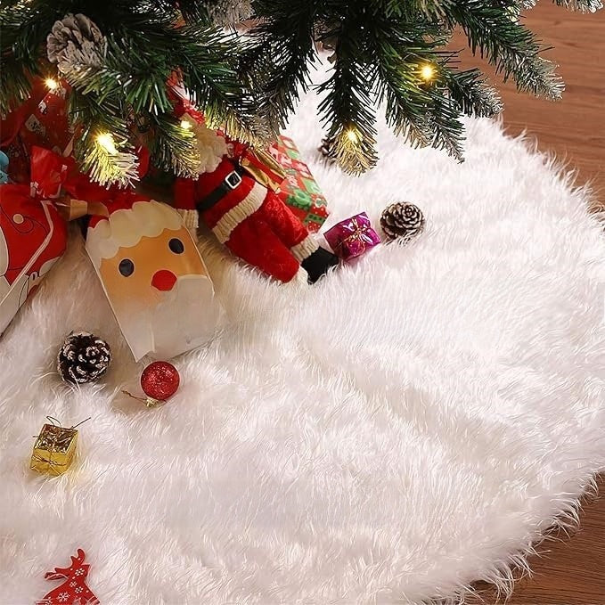 Plush Christmas Tree Skirt