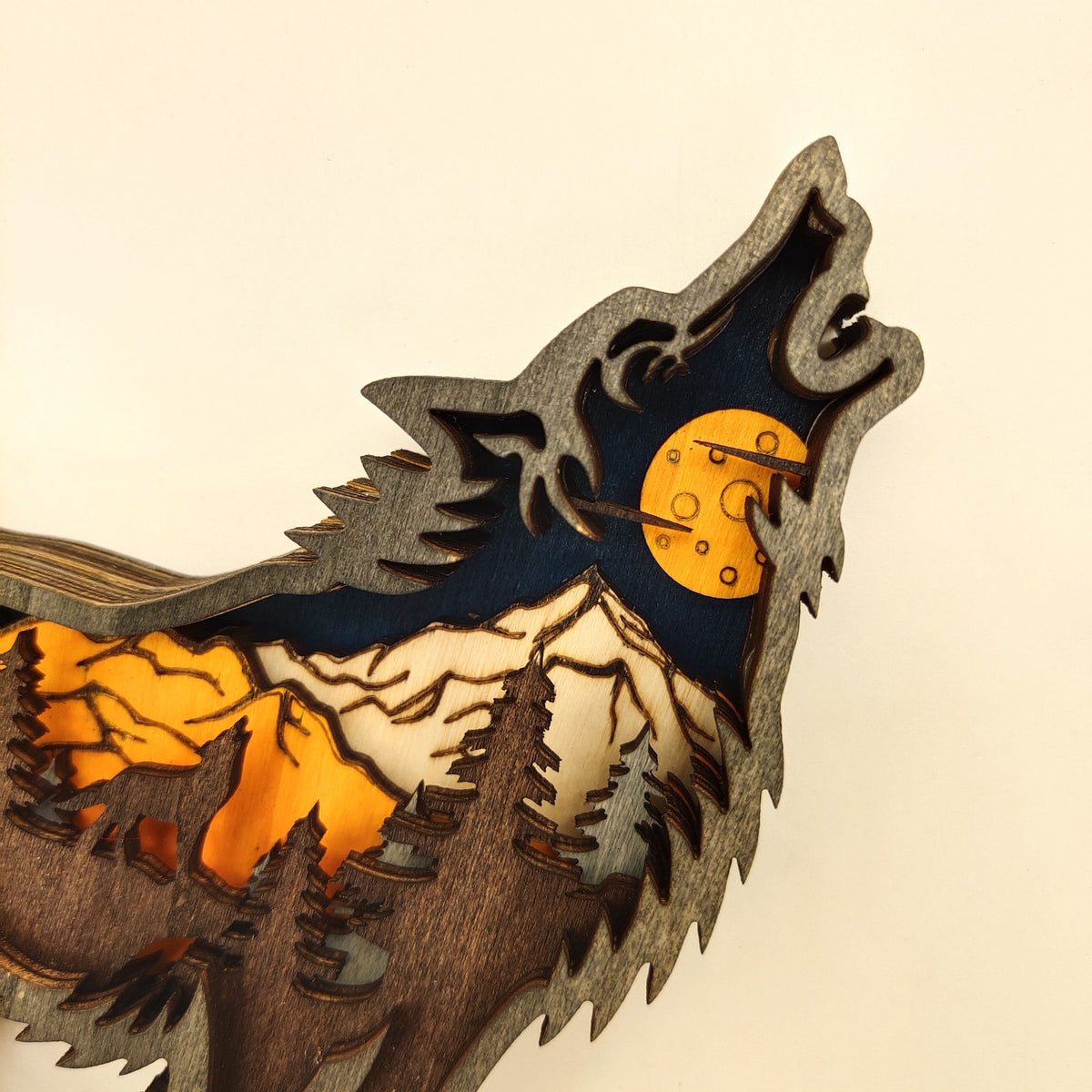 Wolf Totem Christmas Decoration Sculpture