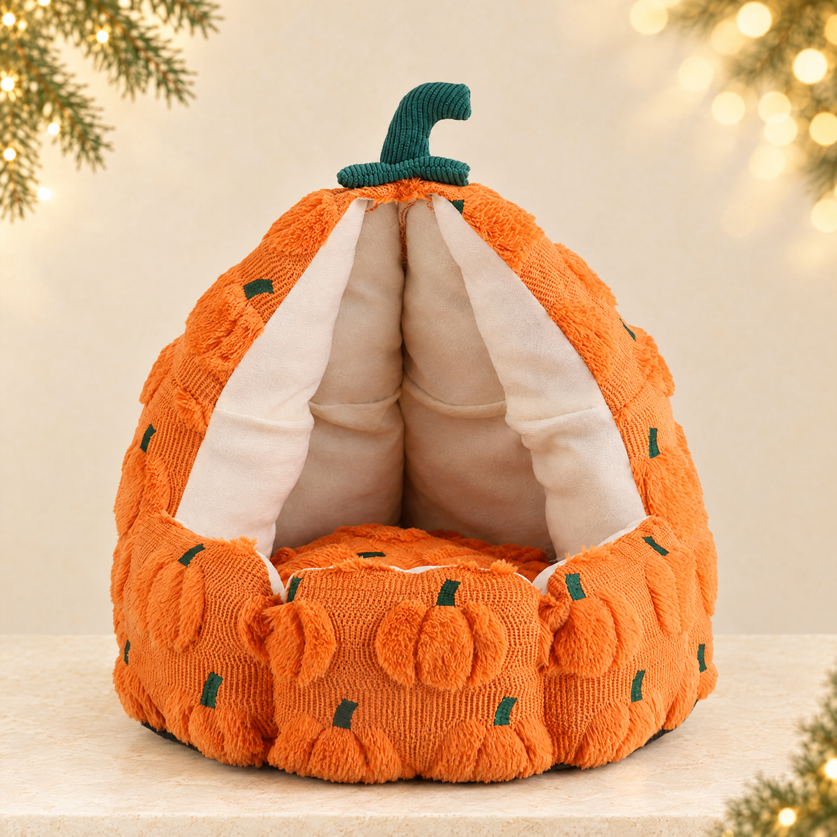 Pumpkin Christmas three-dimensional cute fun pet nest — ivory Christmas product photograph